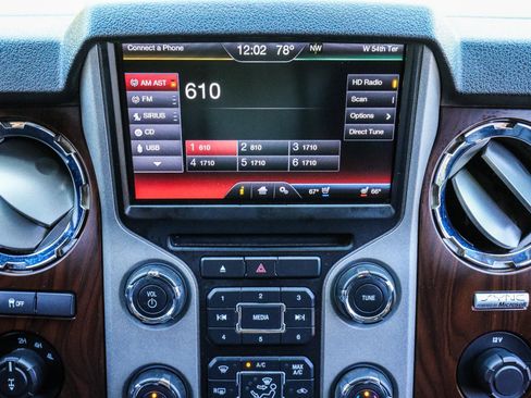 Used 2013 Ford F250 Lariat w/ Lariat Interior Pkg AWD/4WD image 33