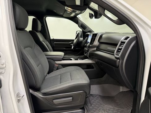 Used 2022 RAM 1500 Big Horn AWD/4WD image 34