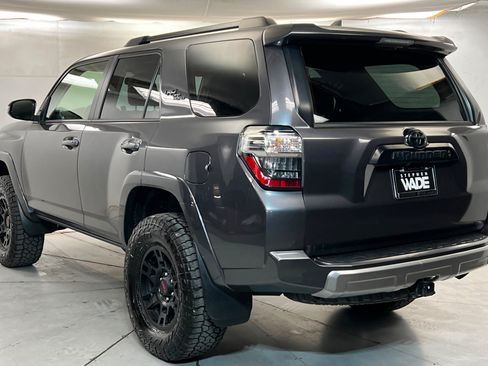 Used 2023 Toyota 4Runner TRD Off-Road Premium w/ Off Road Premium Plus Package AWD/4WD image 3