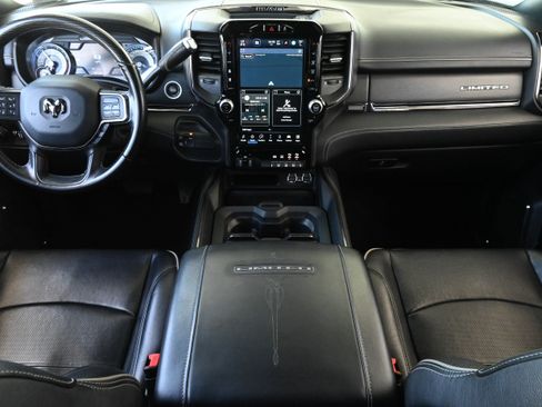 Used 2022 RAM 3500 Limited AWD/4WD image 14