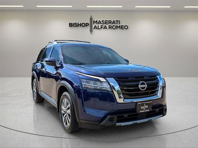 Used 2024 Nissan Pathfinder SL
