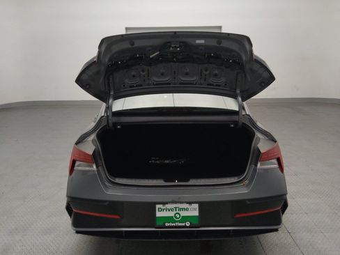 Used 2025 Hyundai Elantra SEL FWD image 29