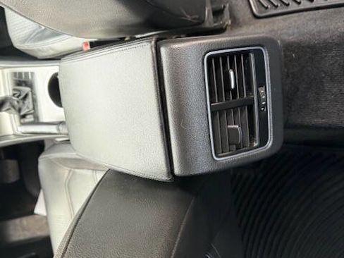 Used 2015 Volkswagen Passat 1.8T SE image 21