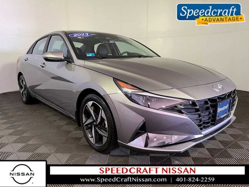 Used 2023 Hyundai Elantra Limited image 1