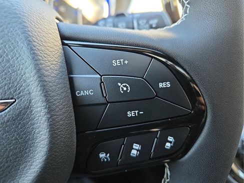 New 2026 Chrysler Pacifica Limited w/ S Appearance Package FWD image 19