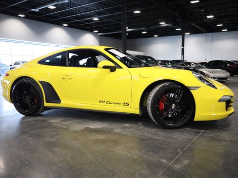 Used 2013 Porsche 911 Carrera 4S image 7