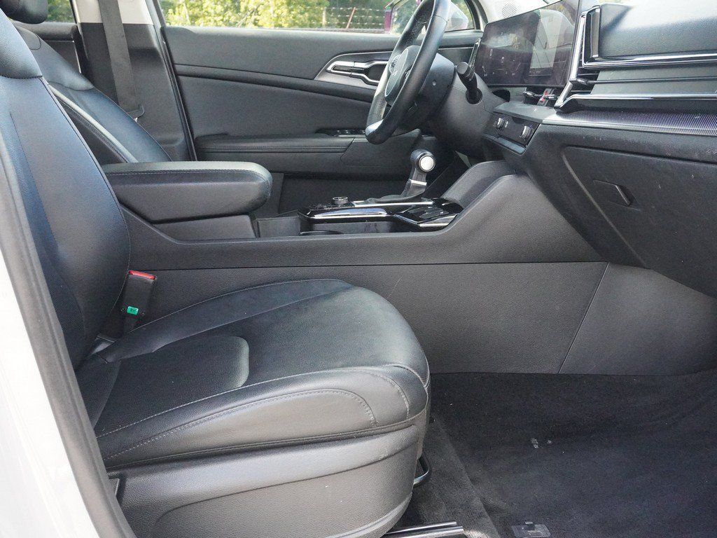 Used 2024 Kia Sportage SX FWD image 28