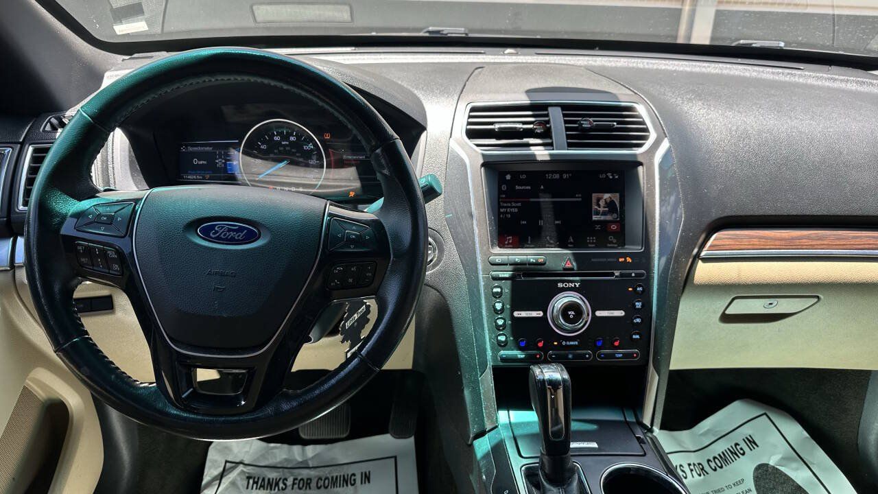Used 2017 Ford Explorer Limited w/ Equipment Group 301A FWD image 14