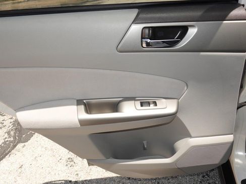 Used 2010 Subaru Forester 2.5X Limited AWD/4WD image 20