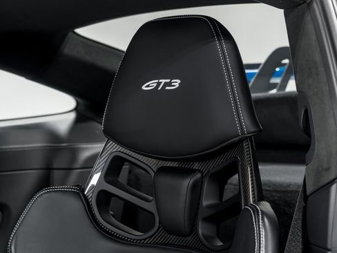 Used 2022 Porsche 911 GT3 image 19