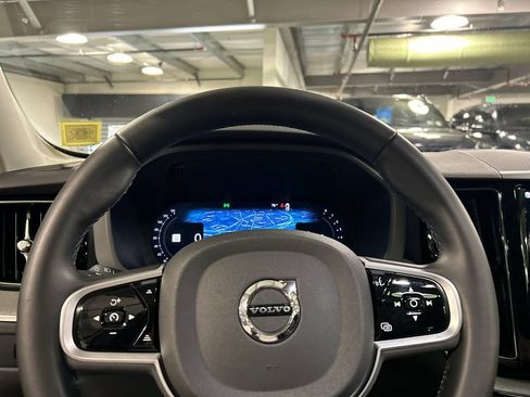 Certified 2025 Volvo XC60 B5 Plus AWD/4WD image 12