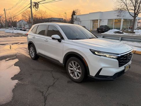 Used 2023 Honda CR-V EX image 18