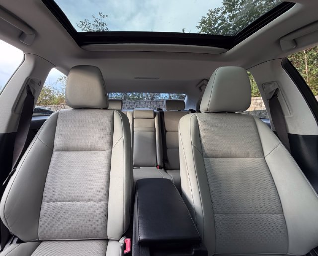 Used 2014 Lexus ES 350 w/ Premium Package FWD image 29