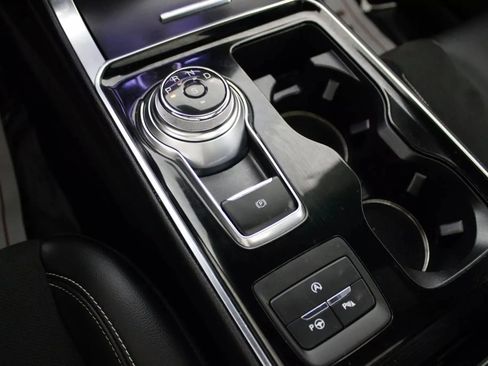 Used 2019 Ford Edge ST w/ Equipment Group 401A AWD/4WD image 26
