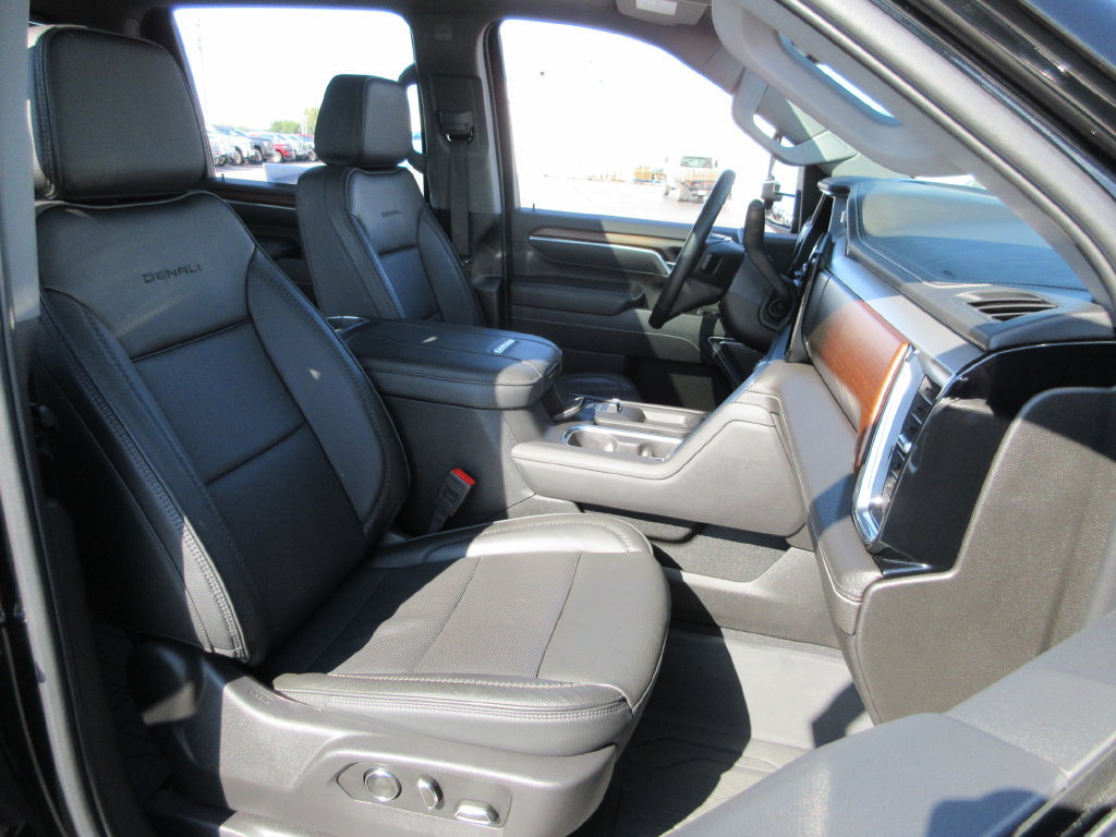 Certified 2025 GMC Sierra 3500 Denali w/ Denali Reserve Package AWD/4WD image 28