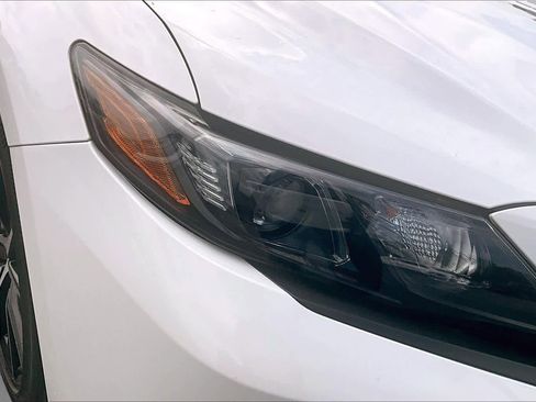 Used 2023 Toyota Camry SE FWD image 27