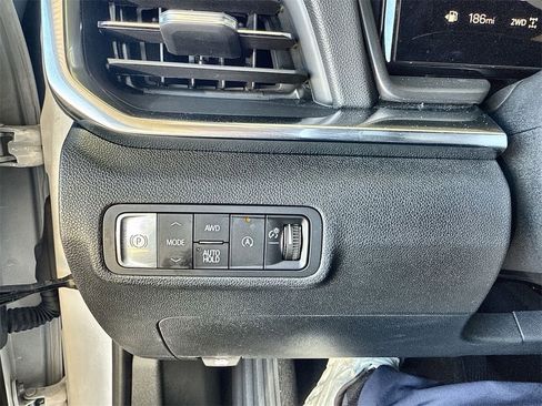 Certified 2025 GMC Terrain Elevation image 17