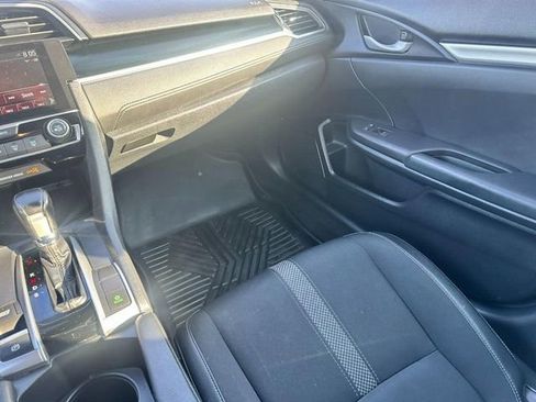 Used 2019 Honda Civic Sport image 15