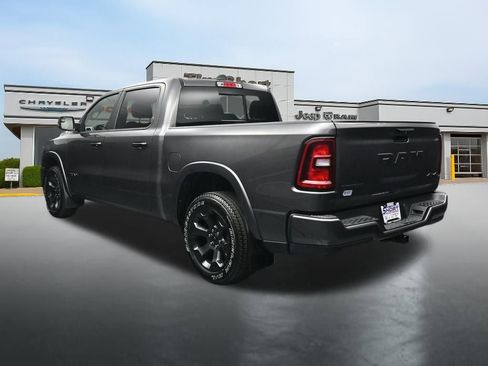 Used 2025 RAM 1500 Big Horn AWD/4WD image 3