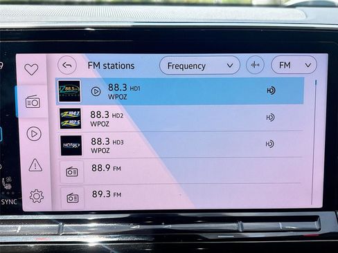 Used 2025 Volkswagen Atlas SE FWD image 14
