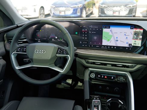 New 2025 Audi Q5 Premium Plus image 33