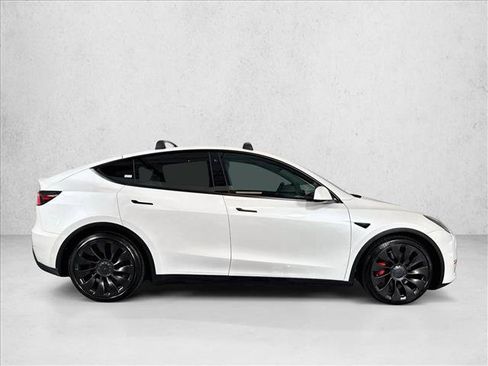 Used 2022 Tesla Model Y Performance AWD/4WD image 4