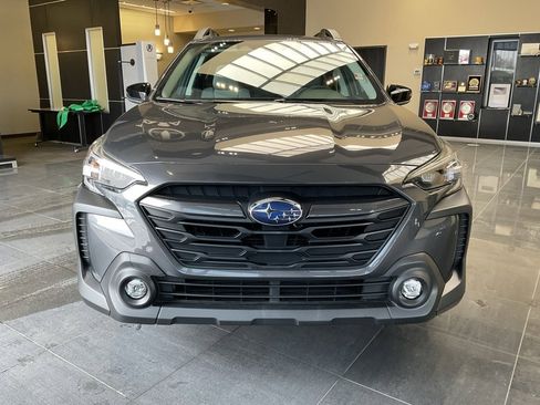 Used 2024 Subaru Outback Premium image 2