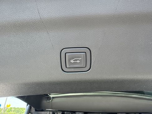 Used 2023 Chevrolet Tahoe High Country AWD/4WD image 20