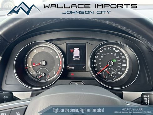 Used 2021 Volkswagen Atlas Cross Sport SE image 35