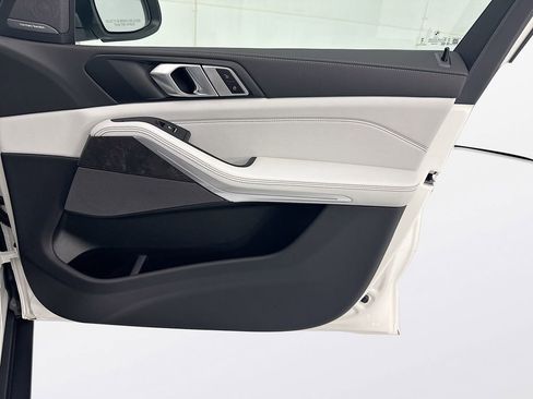 New 2026 BMW X5 xDrive40i AWD/4WD image 24