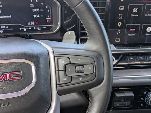 Used 2024 GMC Sierra 1500 SLT w/ SLT Premium Plus Package AWD/4WD image 17