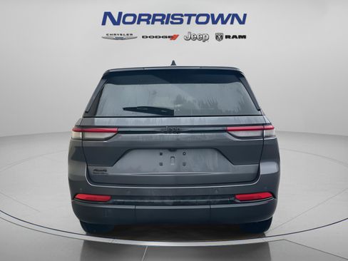 Used 2022 Jeep Grand Cherokee Altitude image 6