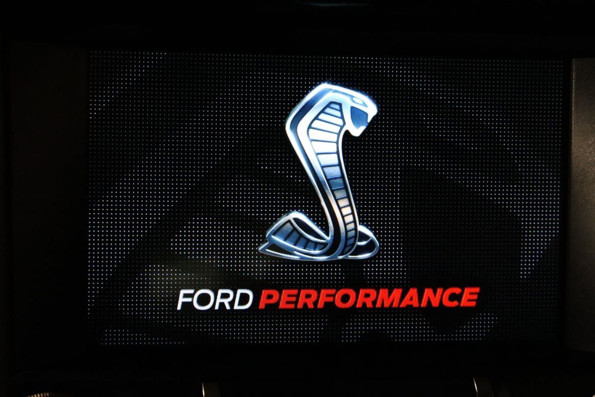 Used 2020 Ford Mustang Shelby GT500 w/ Technology Package RWD image 25
