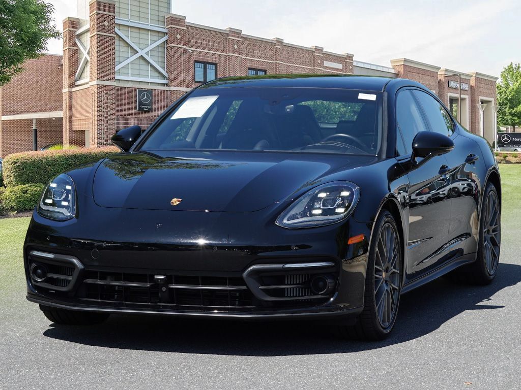 Used 2023 Porsche Panamera 4 Platinum Edition AWD/4WD image 4