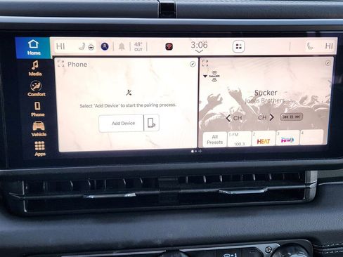 Used 2025 Jeep Gladiator Mojave w/ Convenience Group AWD/4WD image 16