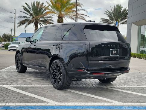 New 2026 Land Rover Range Rover Long Wheelbase SE image 3