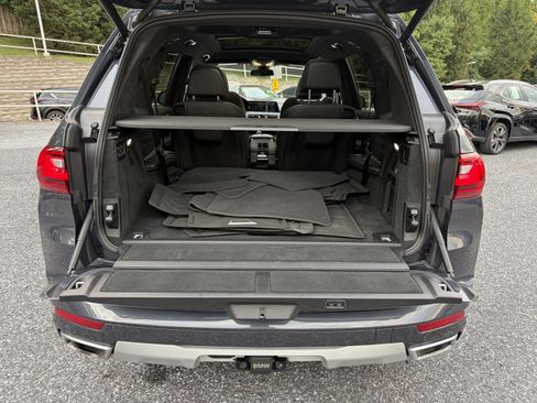 Used 2022 BMW X7 xDrive40i w/ Cold Weather Package AWD/4WD image 8