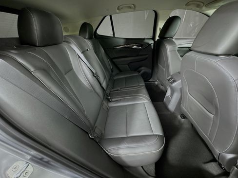 Used 2021 Buick Envision Essence w/ Sport Touring Package AWD/4WD image 25