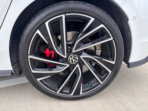 Used 2023 Volkswagen GTI Autobahn image 11