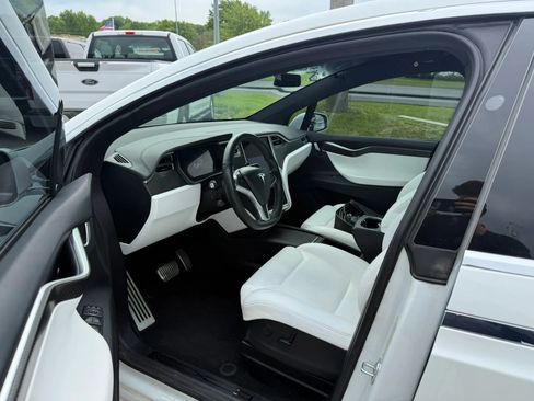 Used 2017 Tesla Model X 100D AWD/4WD image 6