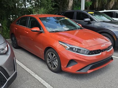 Certified 2023 Kia Forte LXS w/ LXS Technology Package FWD image 1