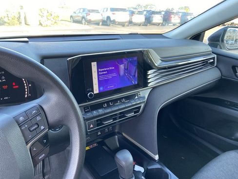 Used 2025 Toyota Camry LE FWD image 23