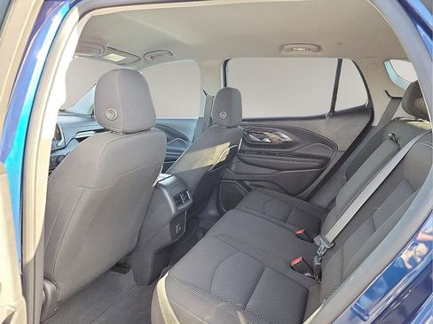 Used 2022 GMC Terrain SLE image 9