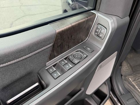 Used 2024 Ford F350 Lariat w/ Lariat Ultimate Package image 18