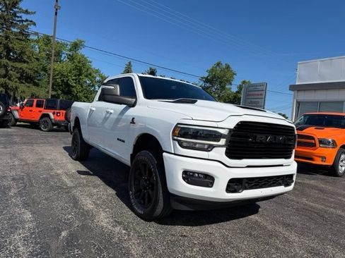 Used 2024 RAM 2500 Laramie w/ Night Edition AWD/4WD image 8