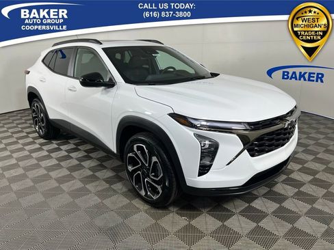 New 2026 Chevrolet Trax RS image 7