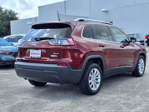 Used 2019 Jeep Cherokee Latitude w/ Popular Appearance Group FWD image 8