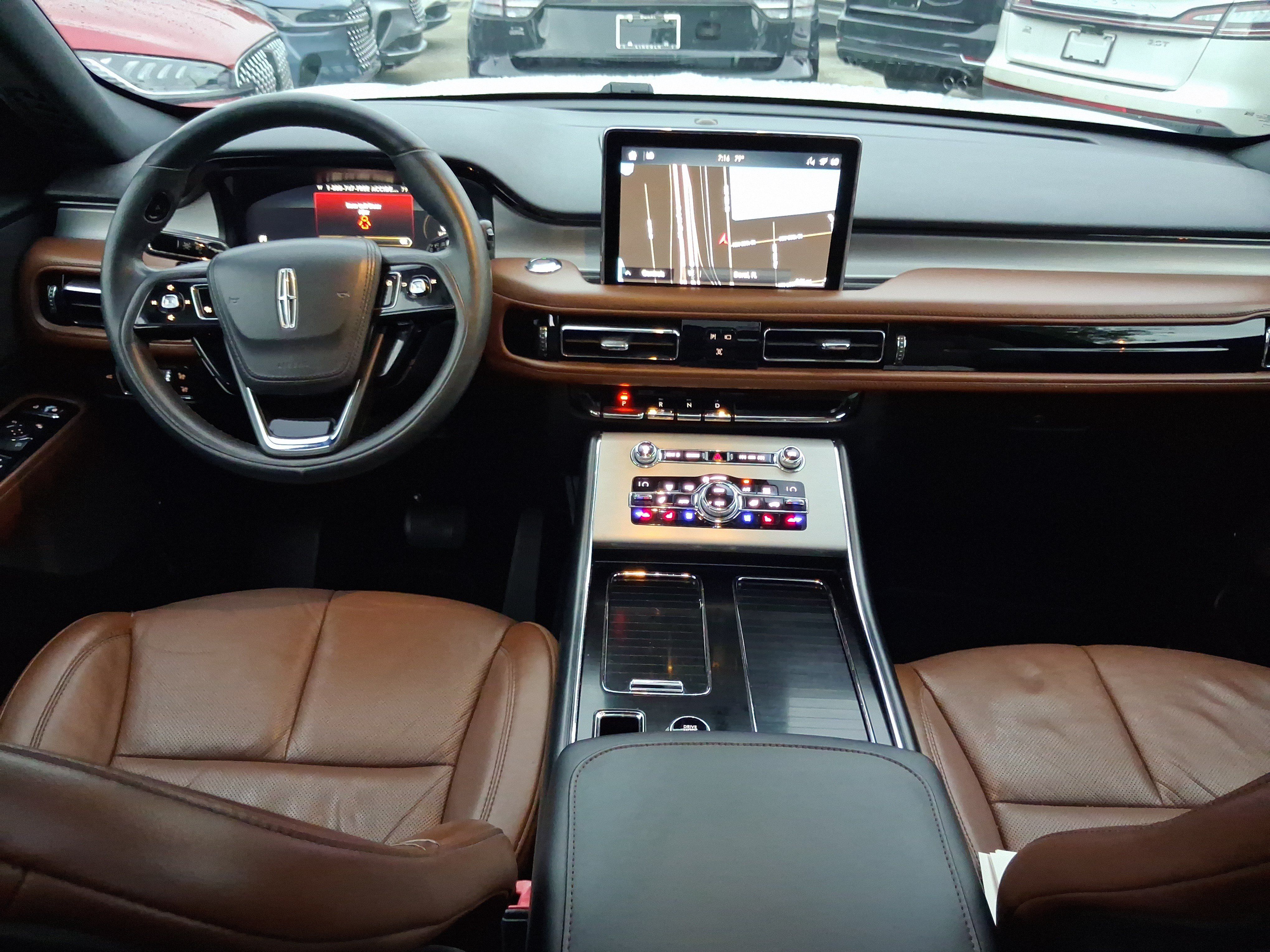 Used 2020 Lincoln Aviator Reserve w/ Equipment Group 201A RWD image 7