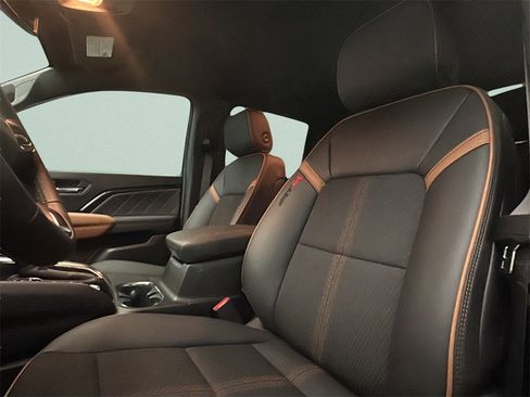 Used 2026 GMC Canyon AT4 image 6