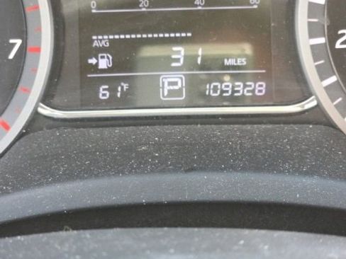 Used 2015 Nissan Sentra SV image 3